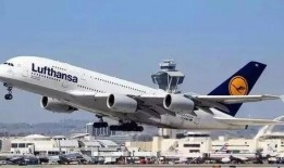 外国航空公司爆料事件最新,外国航空公司爆料事件，行业潜规则浮出水面